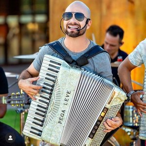 Elisson Castro Oficial 的头像