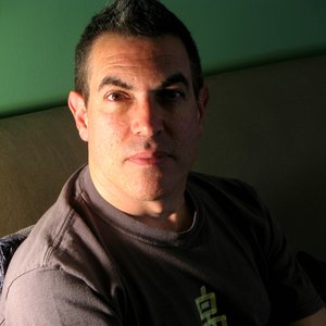 Daniel Licht 的头像