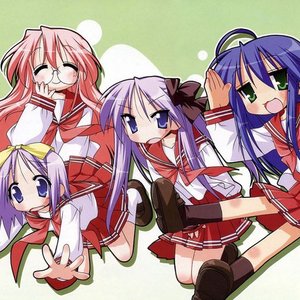Avatar di Konata Izumi (Aya Hirano), Kagami Hiiragi (Emiri Kato), Tsukasa Hiiragi (Kaori Fukuhara), Miyuki Takara (Aya Endo)