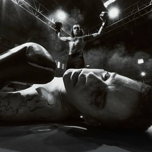 UGH / OTROS LUGARES - Single