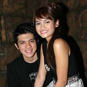 Irwansyah & Acha Septriasa 的头像