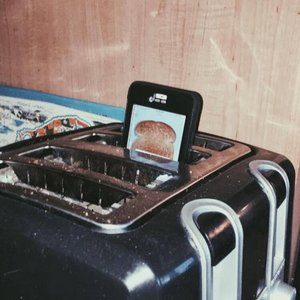 Between Two Cheese 的头像