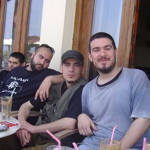 Παράξενοι Ταξιδιώτες 的头像