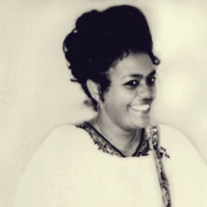 “Hirut Bekele”的封面