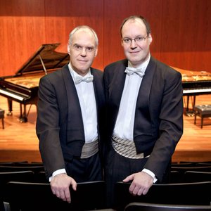 Stenzl Piano Duo 的头像