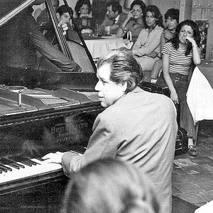 Enrique Villegas 的头像