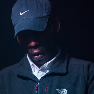 Blue Iverson (Dean Blunt) 的头像