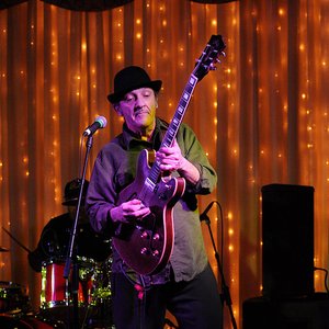 Charlie Smith Blues Band 的头像