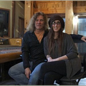 David Arkenstone & Charlee Brooks 的头像