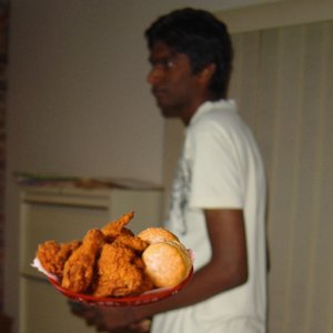 Изображение для 'Ravi loves fried chicken'