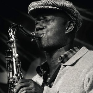 Teodross Avery Quartet 的头像