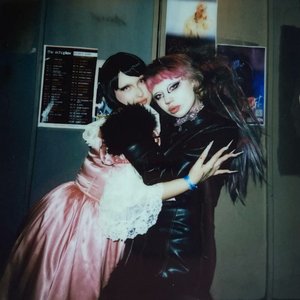 Jazmin Bean, Lucy Loone 的头像