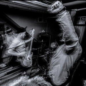 Blow Your Brains Out 的头像