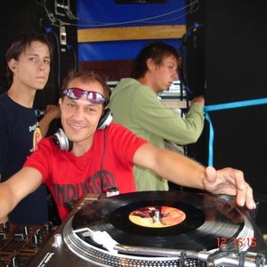 DJ Berry Morgana Vs. DJ Noizer 的头像