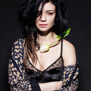 Avatar for Ninet Tayeb