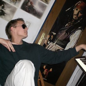 MC McHenning/DJ Remok 的头像