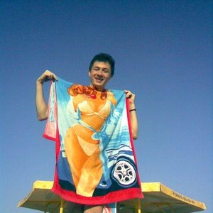 Str3sU 的头像
