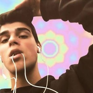 Vlado 的头像