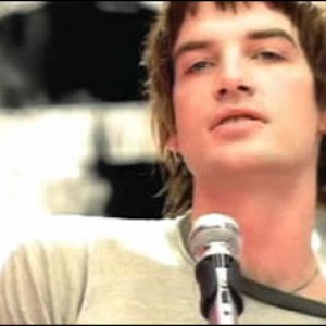 Courtney Taylor-Taylor 的头像