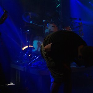 Image for 'Kein Alkohol im Haus und du kaufst Möbel'
