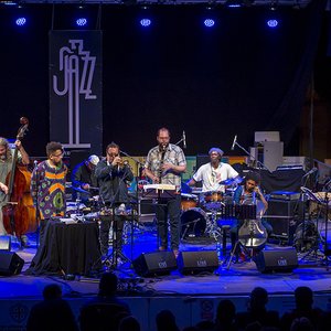 Avatar for Rob Mazurek | Exploding Star Orchestra