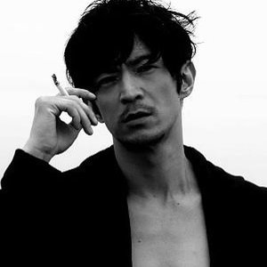津田健次郎 的头像