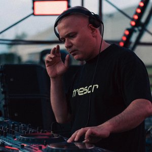 DJ PT 的头像