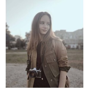 Elizabeth Tsamtsi 的头像