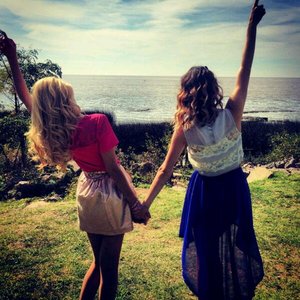 Awatar dla Martina Stoessel, Mercedes Lambre