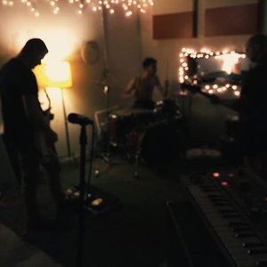 Modern Lives 的头像