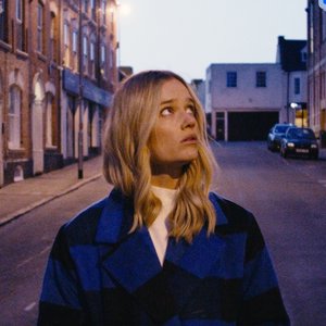 Kissing In the Cold (Mistletoe Version) - Single