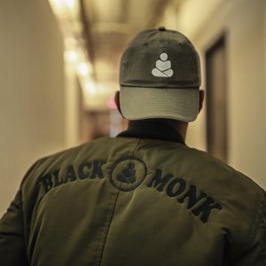 Black Monk 的头像