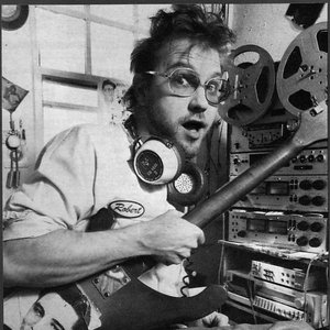 R. Stevie Moore 的头像