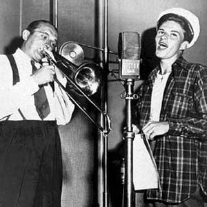 Frank Sinatra & The Tommy Dorsey Orchestra 的头像