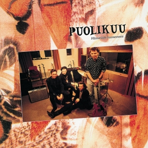 Hämärään huoneeseen cover