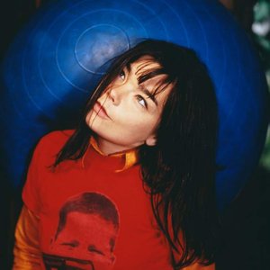 Björk için avatar