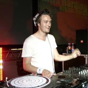 Niklas Harding pres. Arcane のアバター