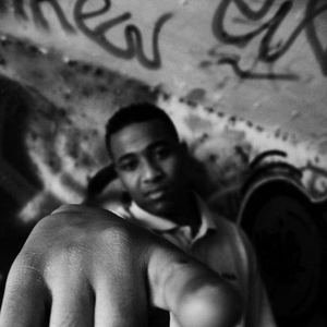 Fizz photo provided by Last.fm