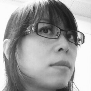 “Toshiko Tasaki”的封面