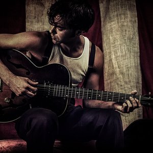 Shakey Graves için avatar