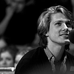 Taylor Hanson のアバター