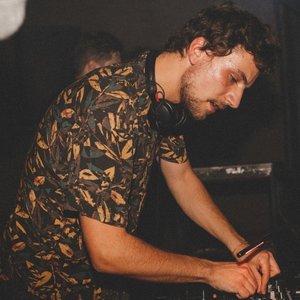 wurzelholz 的头像