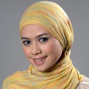“Heliza”的封面