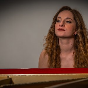 Anya - Single