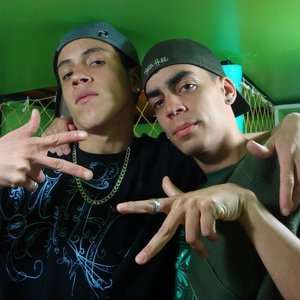 Mc Pikeno e Menor için avatar