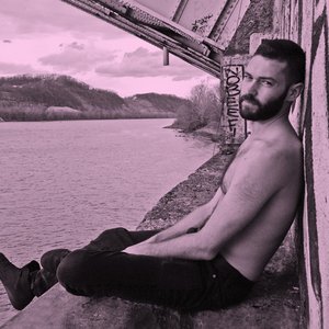 Aaron Clark 的头像