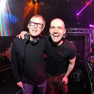 John 00 Fleming & Christopher Lawrence 的头像