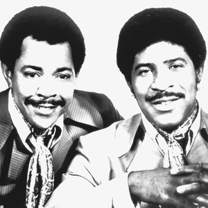 Young Holt Trio 的头像