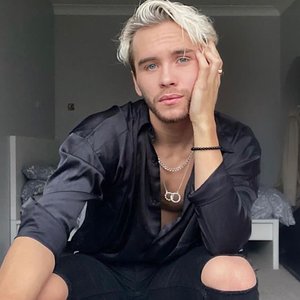 Harry Holles 的头像