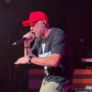 Sam Llanes 的头像